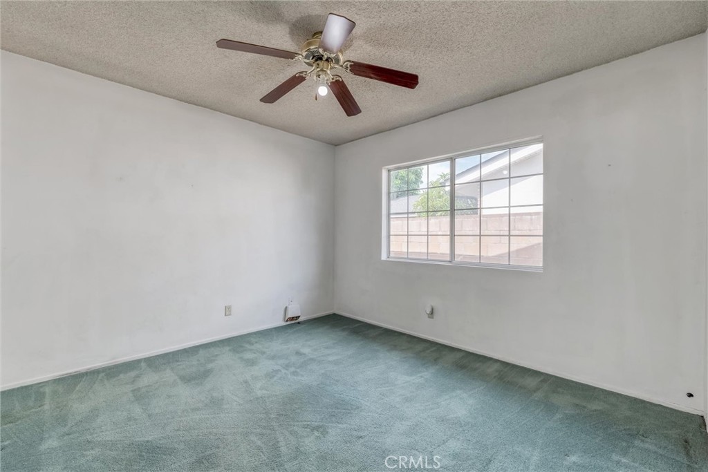 17415 Minnehaha Street