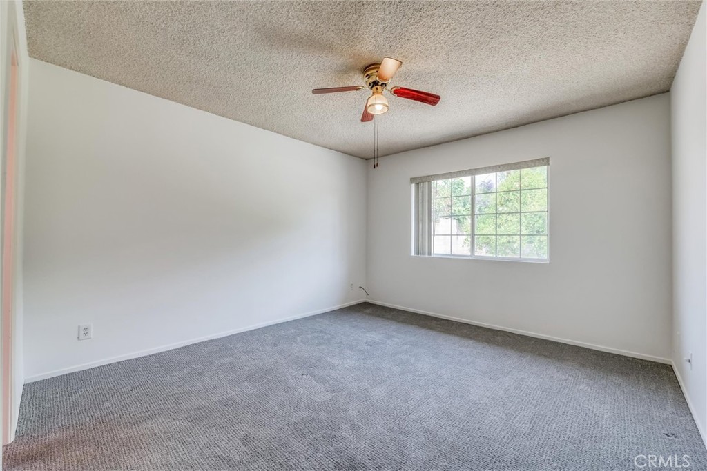 17415 Minnehaha Street