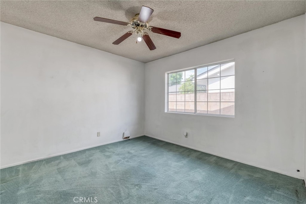 17415 Minnehaha Street