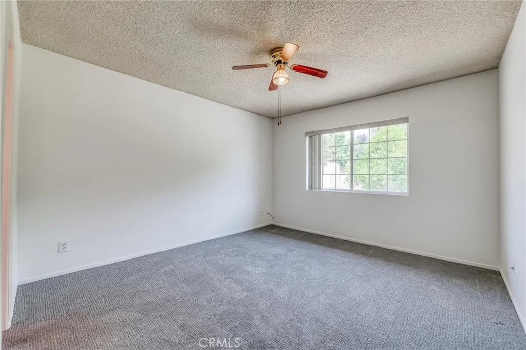 17415 Minnehaha Street