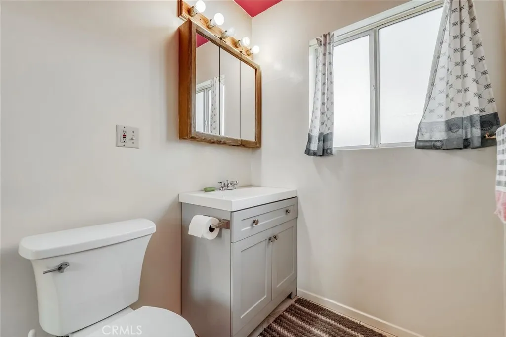 17415 Minnehaha Street