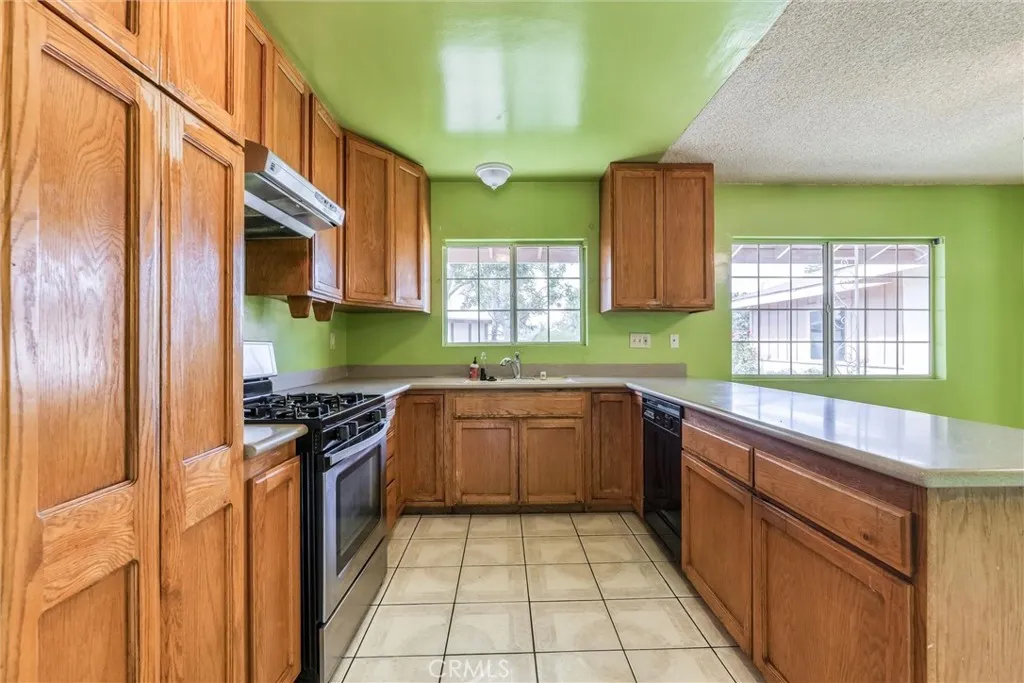 17415 Minnehaha Street