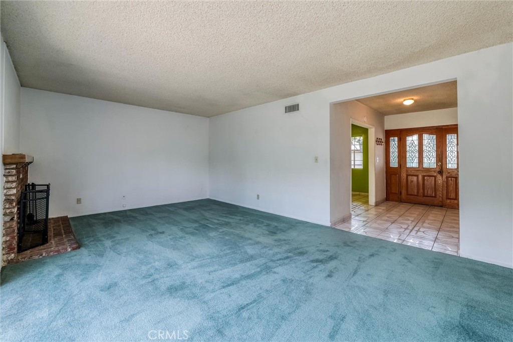 17415 Minnehaha Street