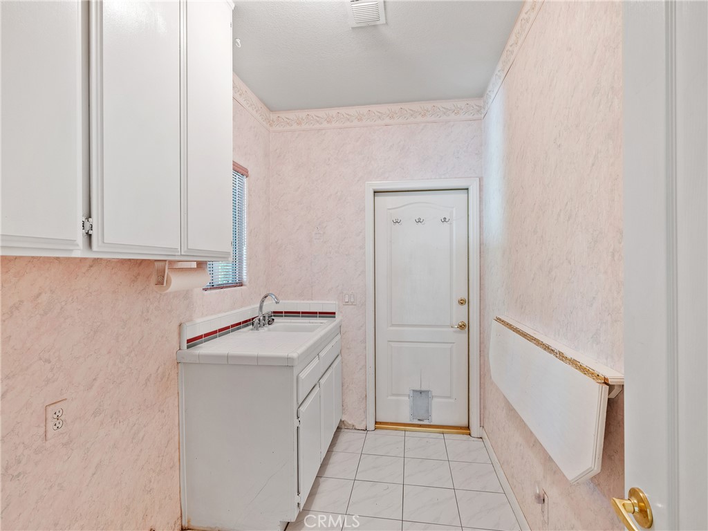 12665 Spring Valley