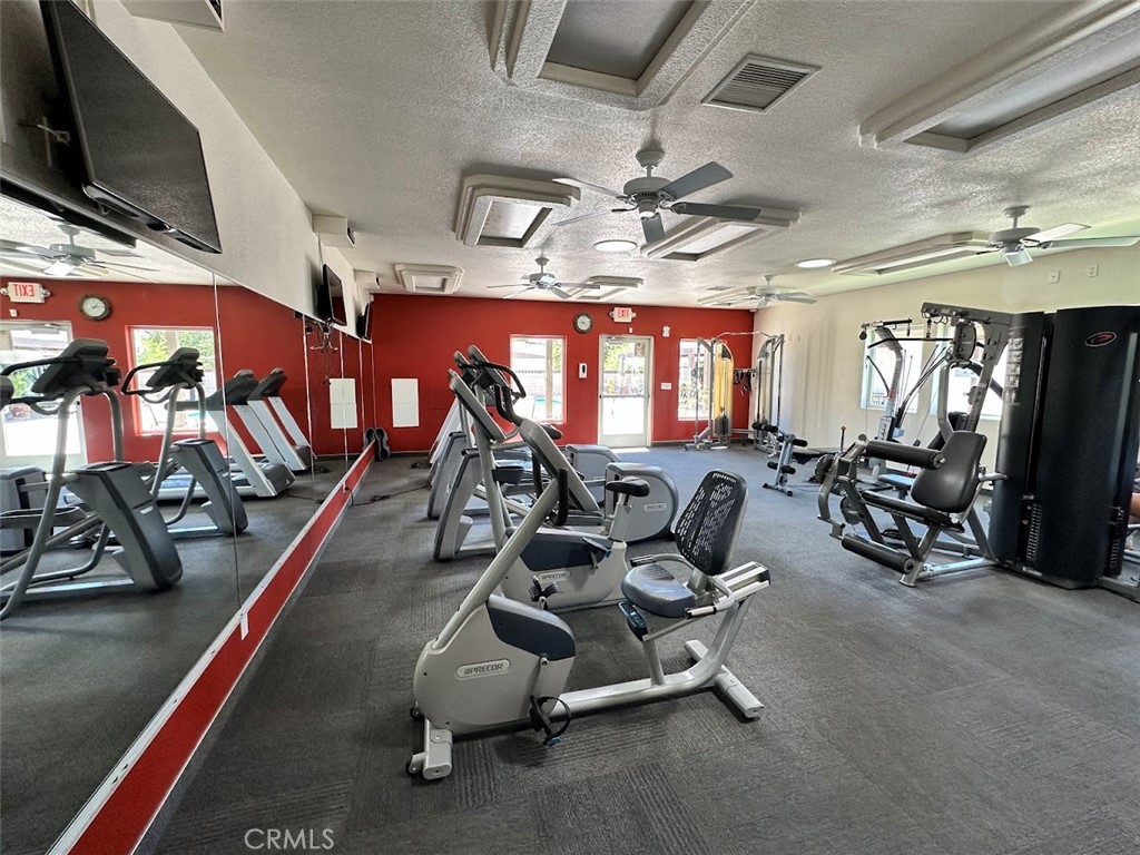 15252 Seneca Road 243