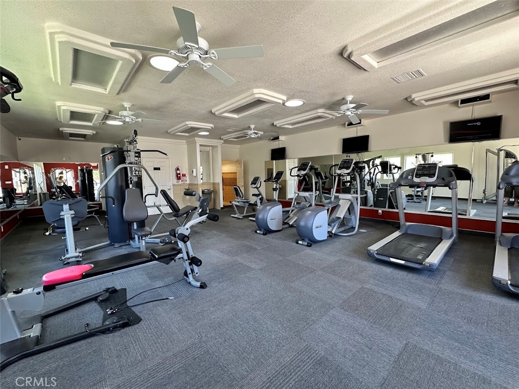 15252 Seneca Road 243