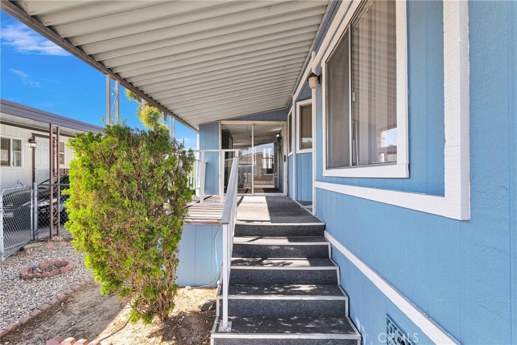 15252 Seneca Road 243