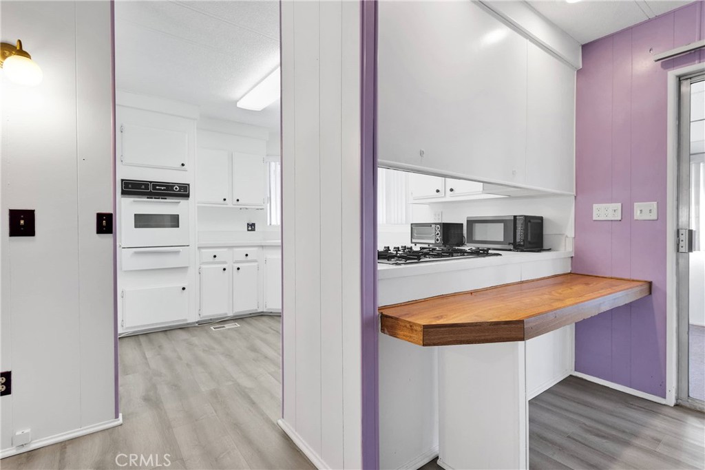 15252 Seneca Road 243