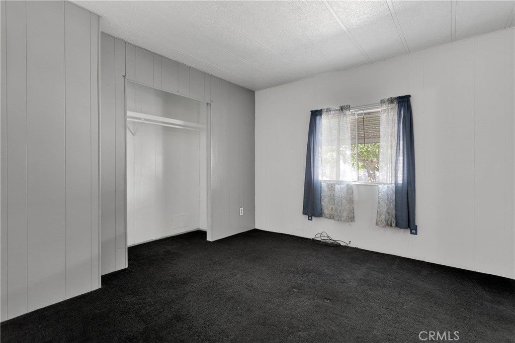 15252 Seneca Road 243