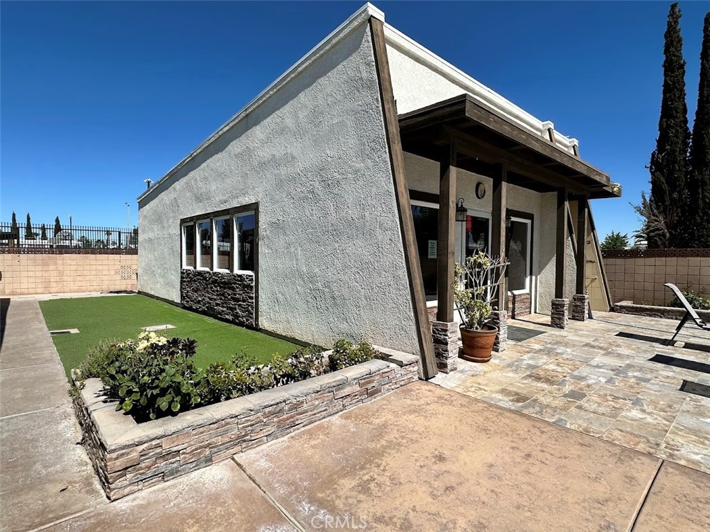 15252 Seneca Road 243
