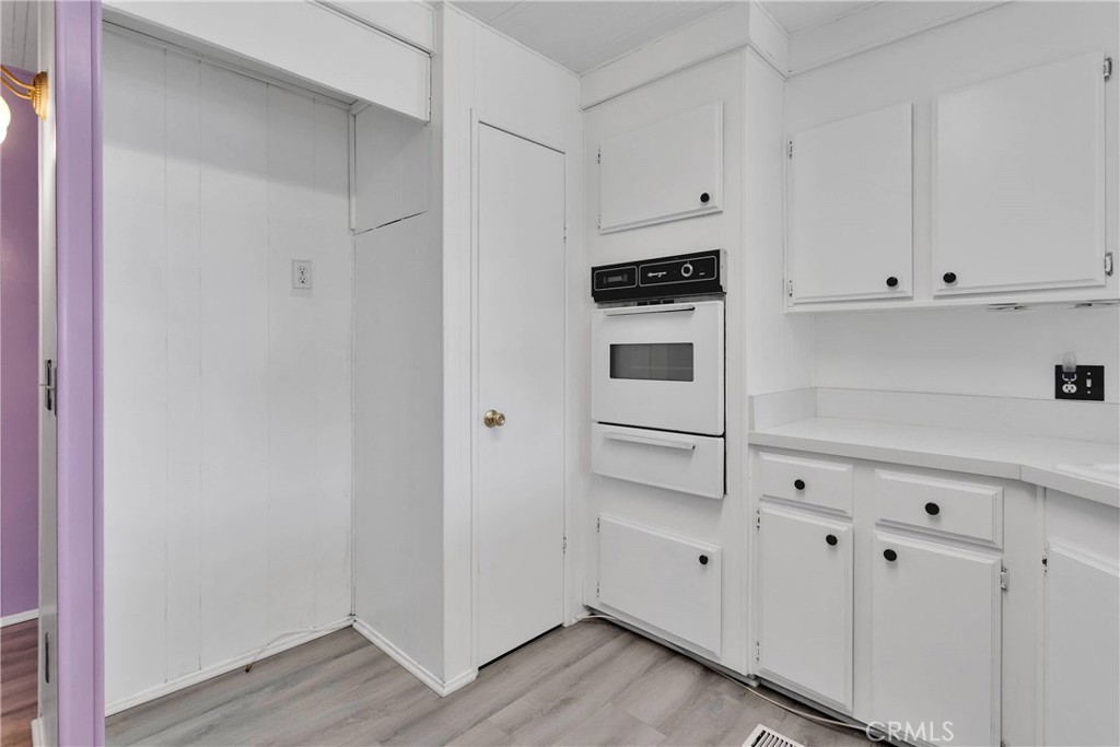 15252 Seneca Road 243