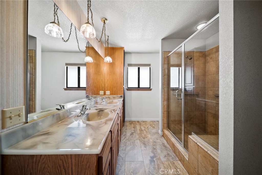 18969 Shoshonee Road