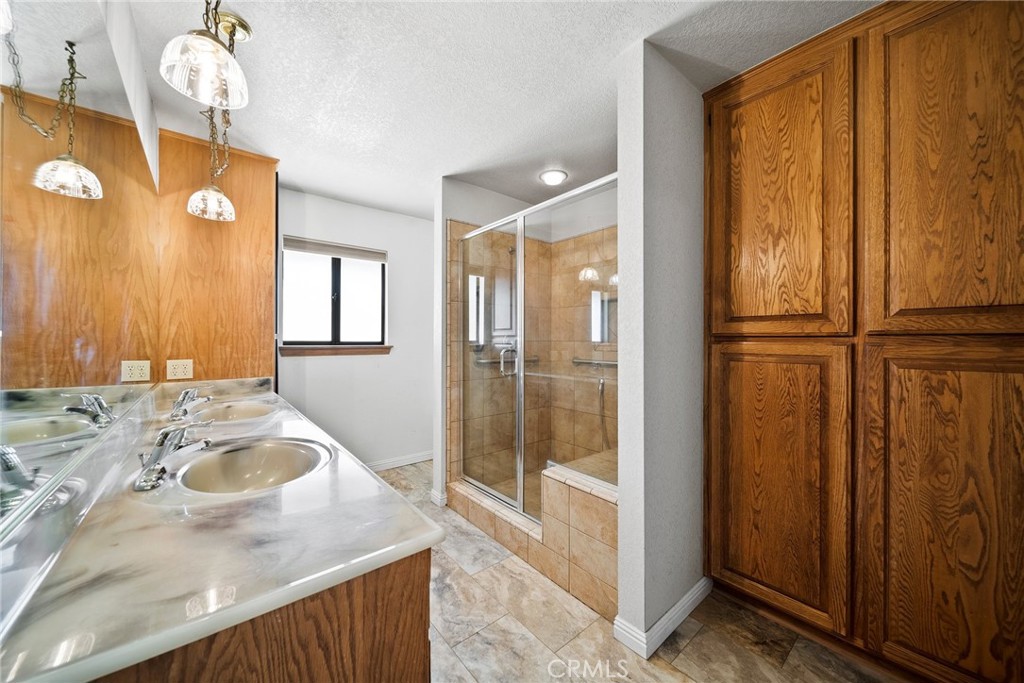 18969 Shoshonee Road