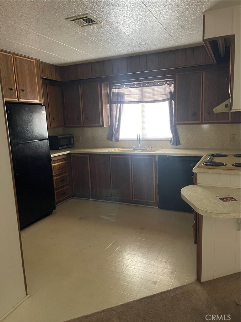 22601 Bear Valley Road 70
