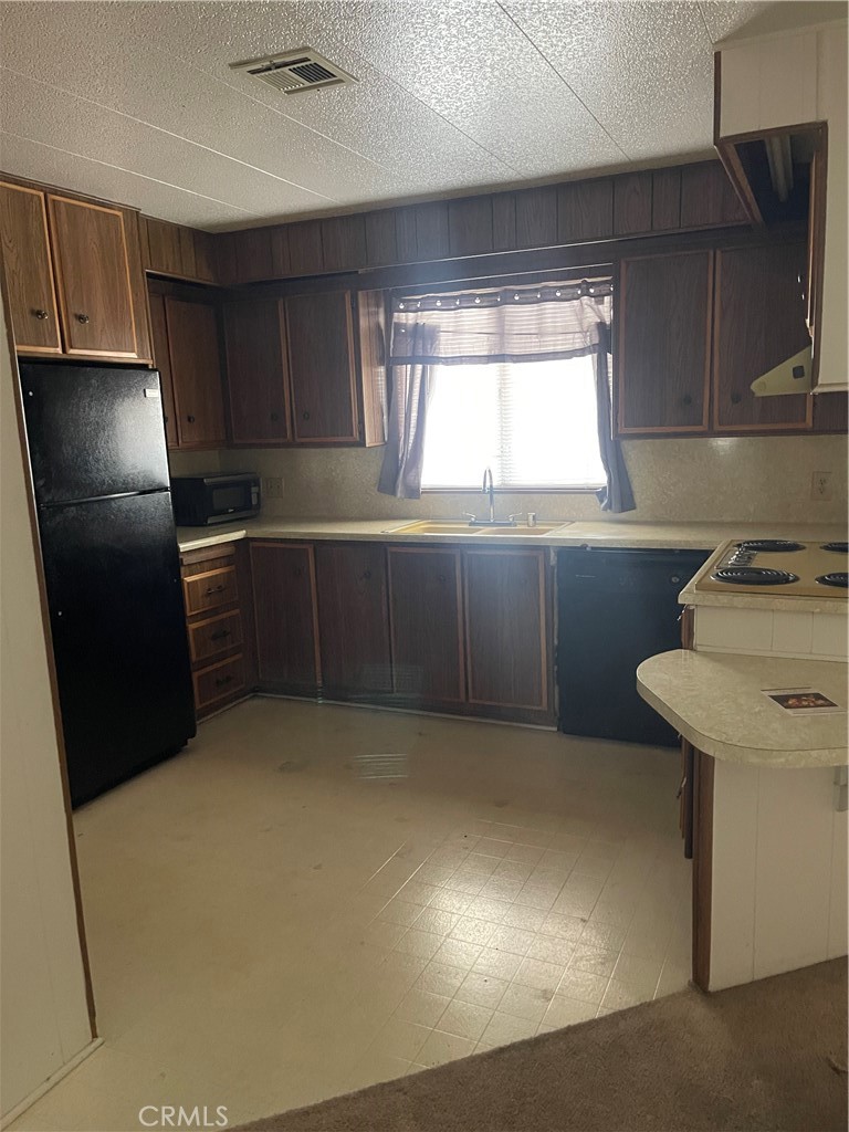 22601 Bear Valley Road 70