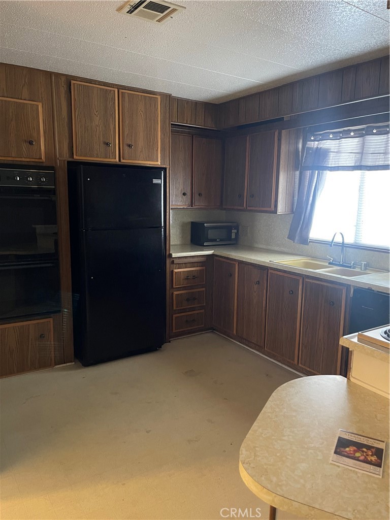 22601 Bear Valley Road 70