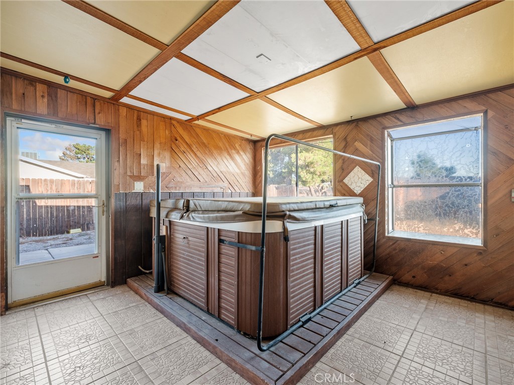 17911 Juniper Street