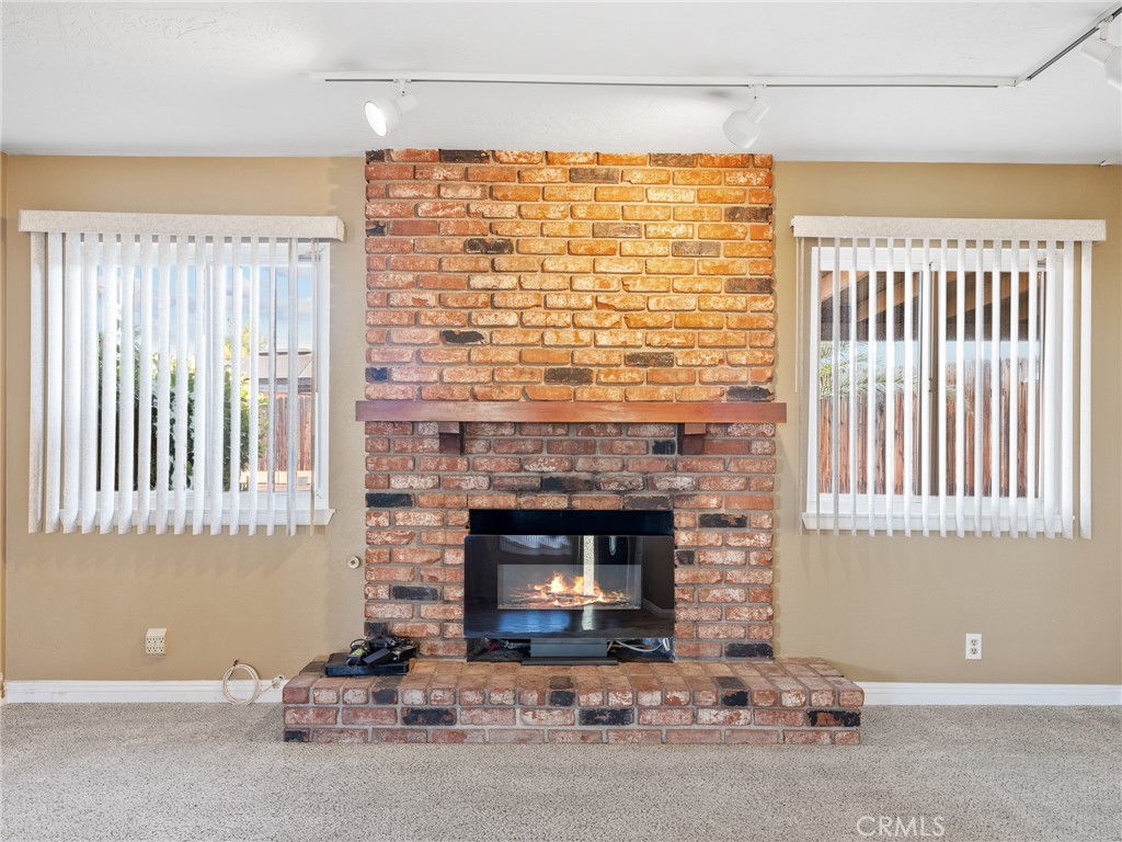 17911 Juniper Street