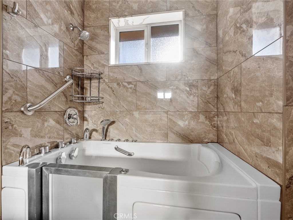 17911 Juniper Street