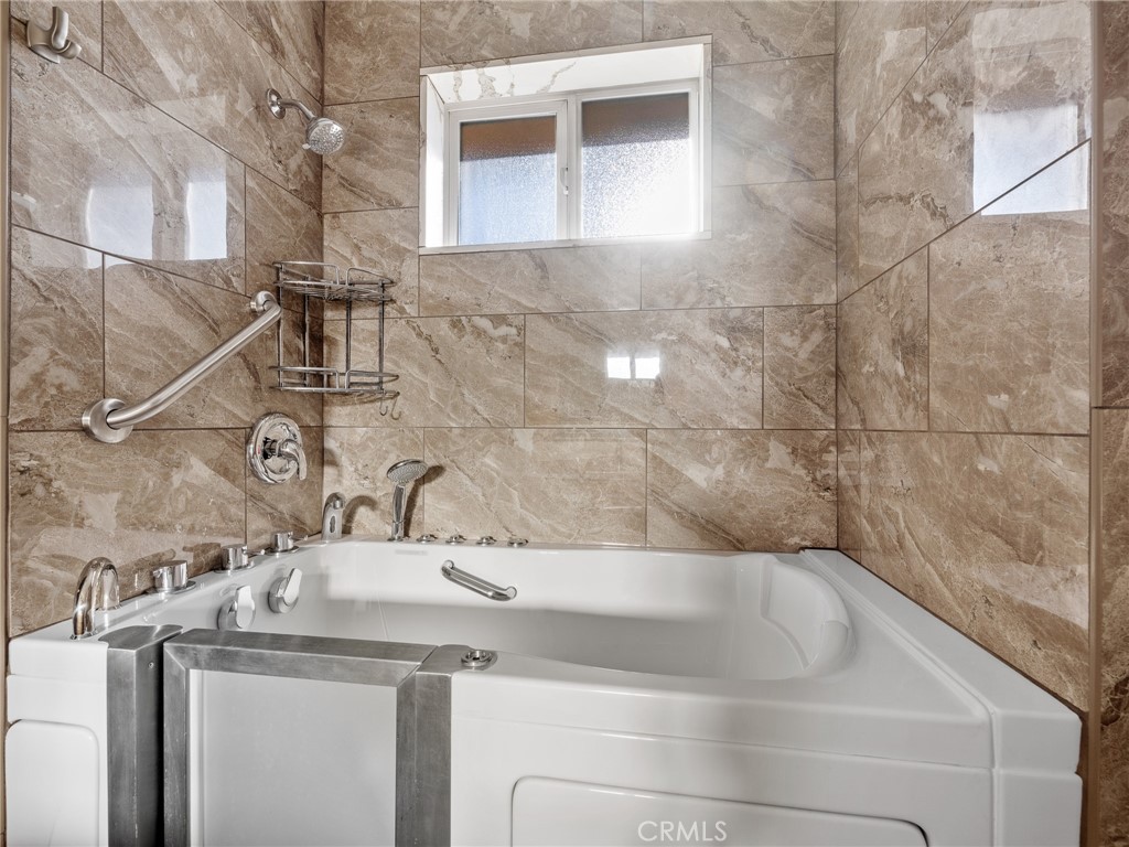 17911 Juniper Street