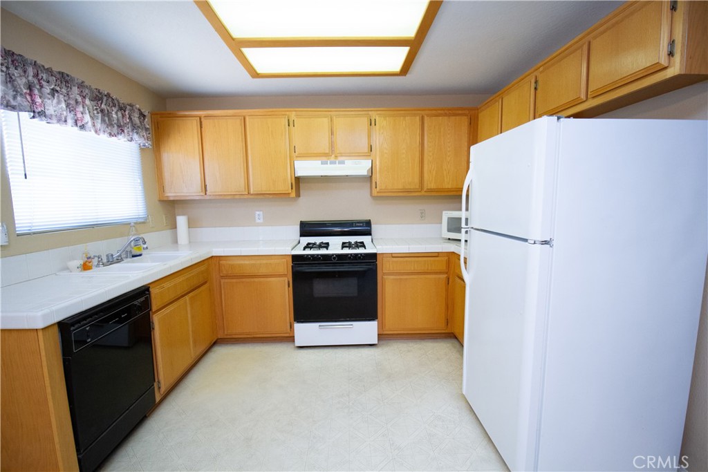 21295 Wisteria Street