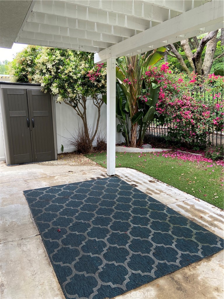 23 Longhorn Street