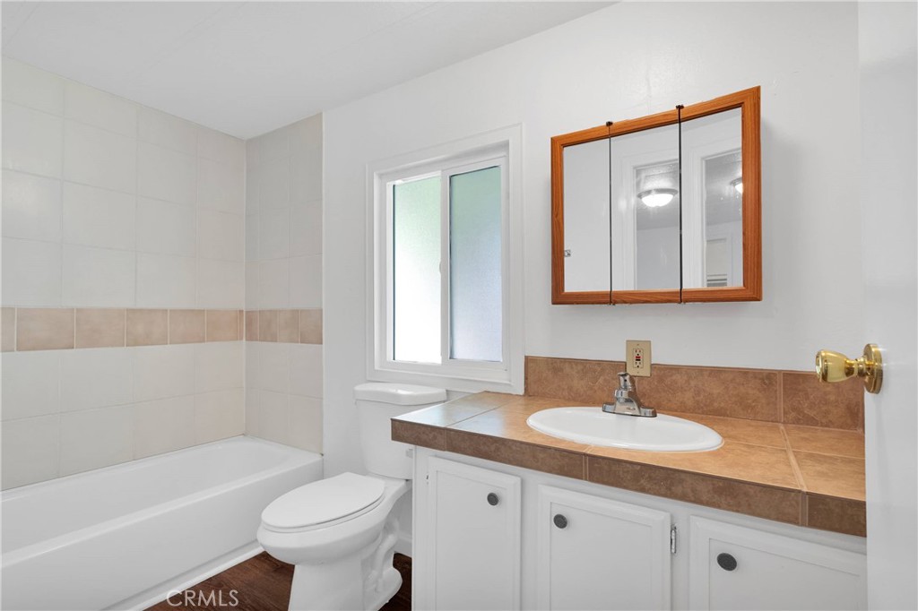 15252 Seneca Road 144