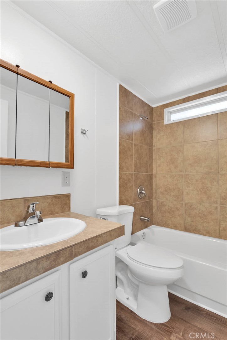 15252 Seneca Road 144