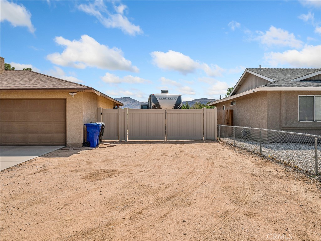 13397 Applewood Road