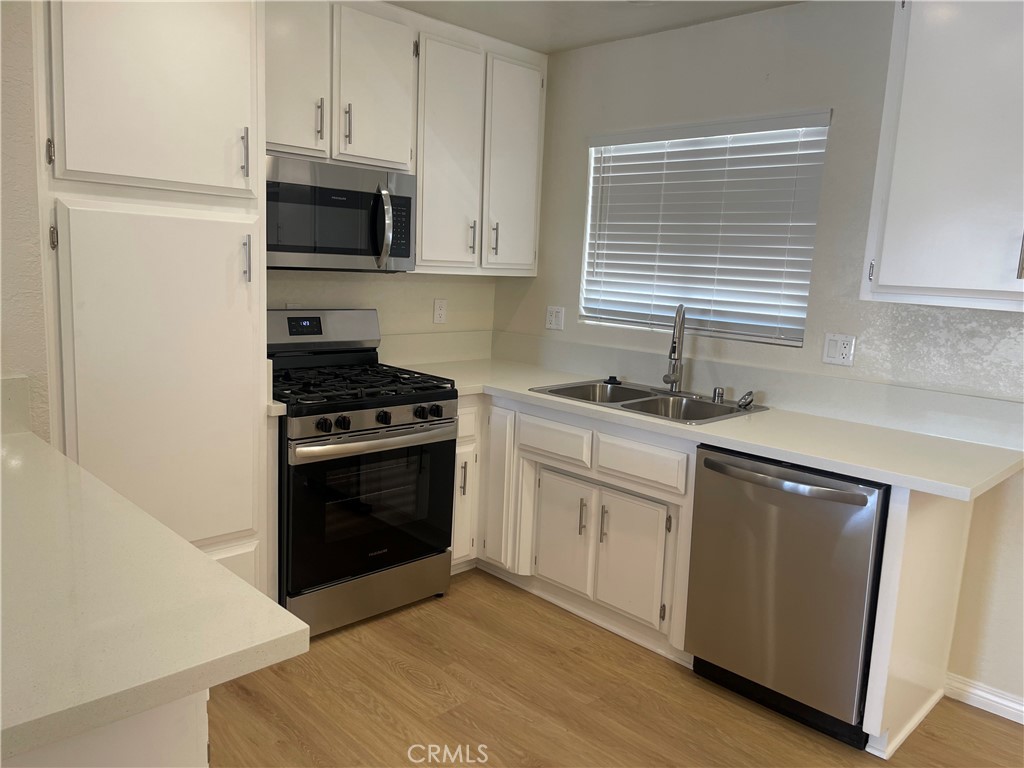 18124 Westlawn Street