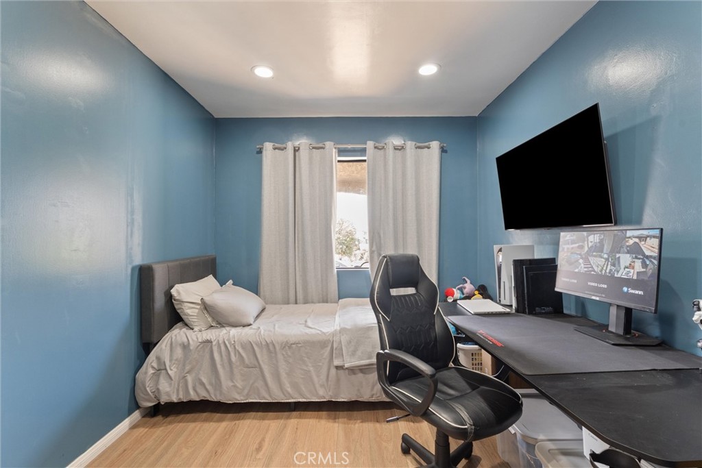 216 E Markland Drive