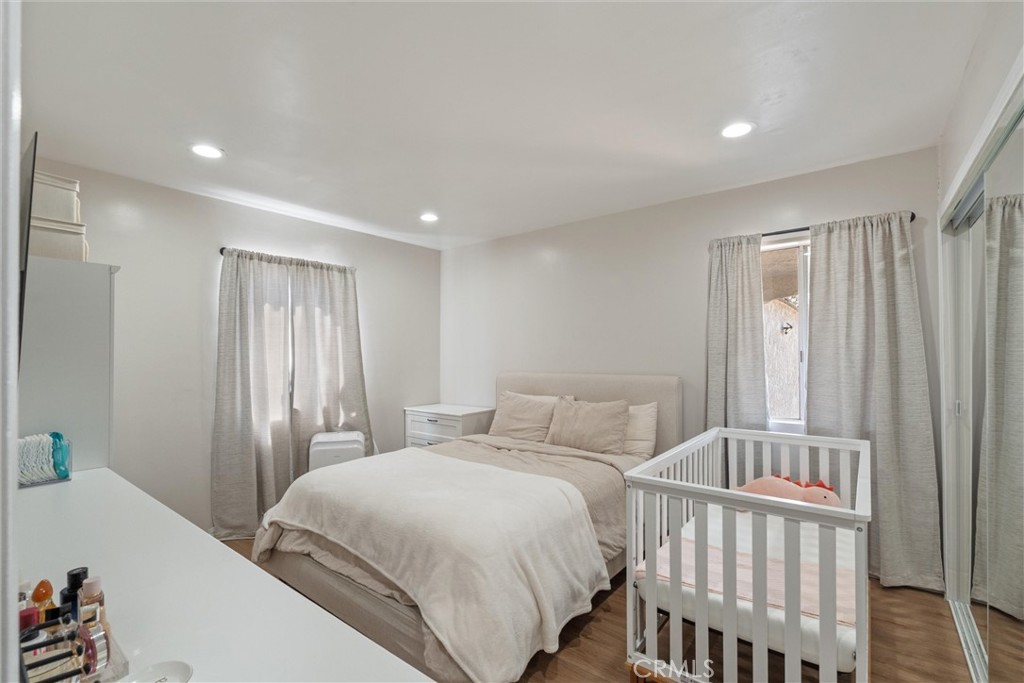 216 E Markland Drive