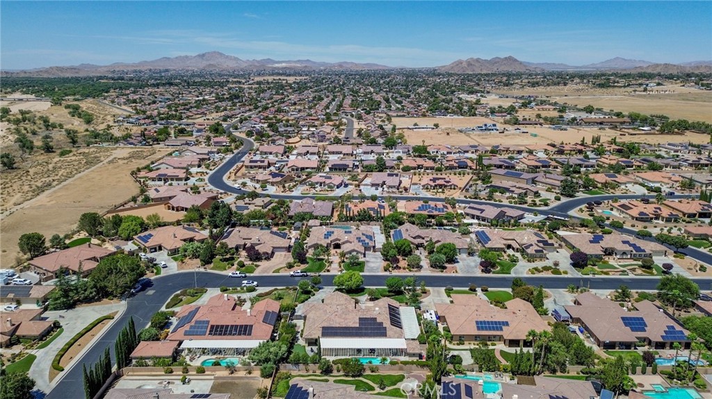 19163 Kanbridge Street