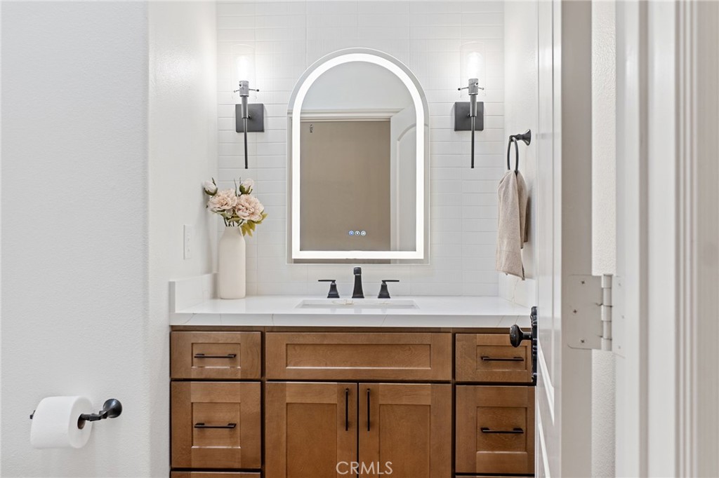 19163 Kanbridge Street