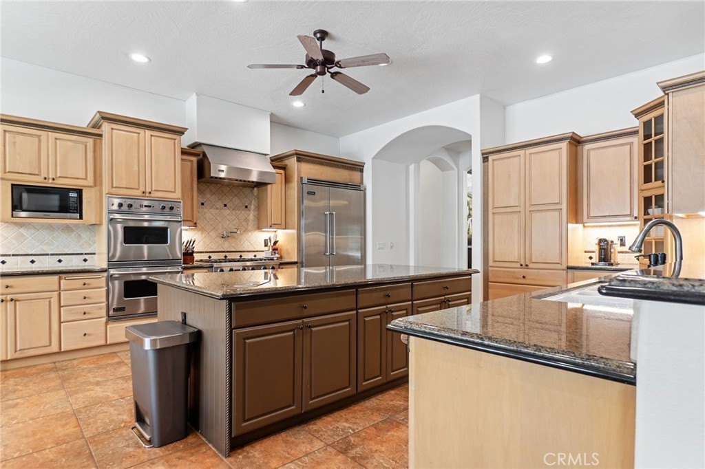 19163 Kanbridge Street