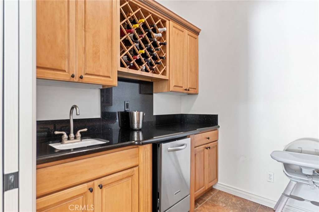 19163 Kanbridge Street