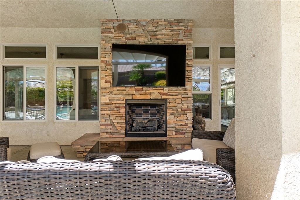 19163 Kanbridge Street