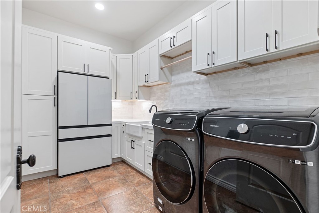 19163 Kanbridge Street