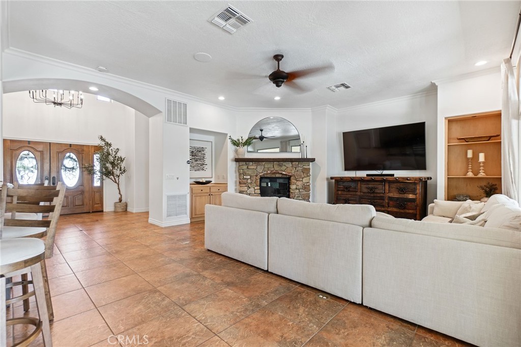 19163 Kanbridge Street