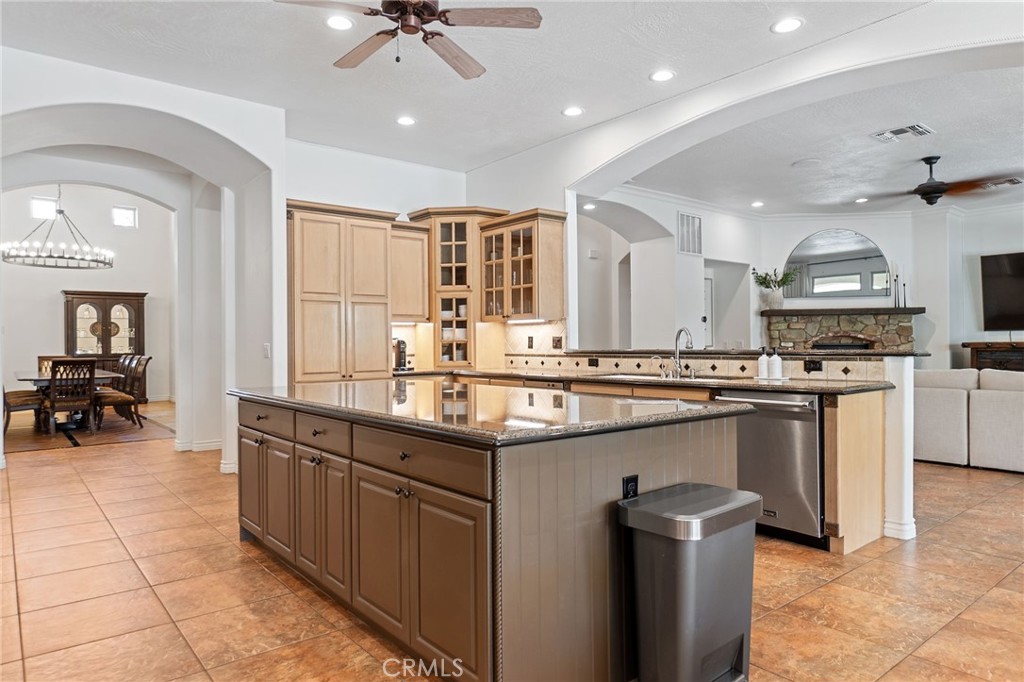 19163 Kanbridge Street