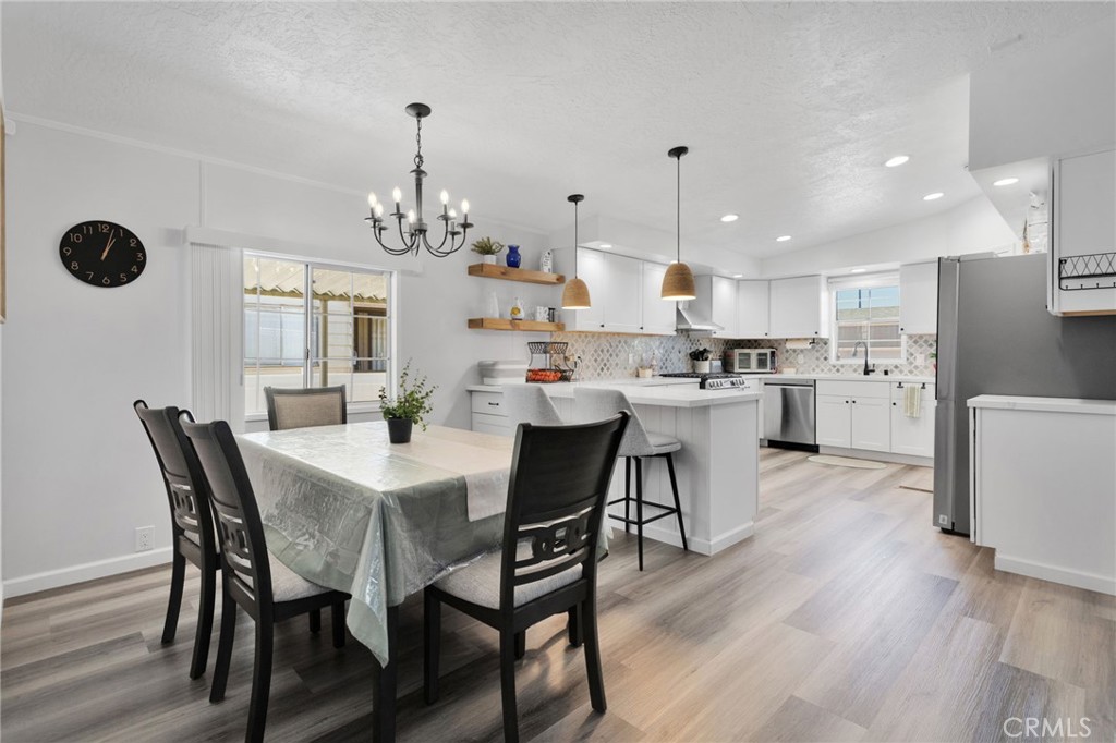 15252 Seneca Road 334