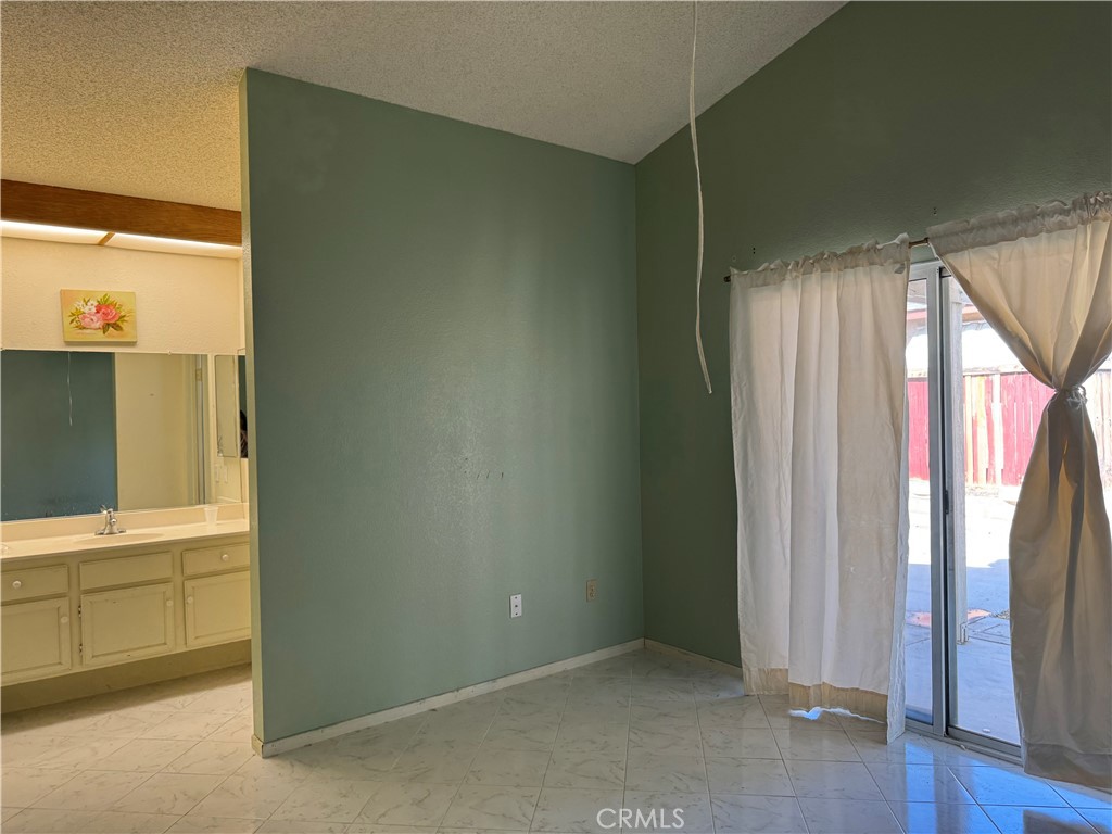 12399 Highgate Avenue