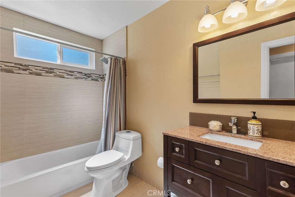 17760 Honeycomb Lane