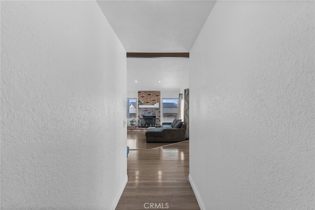 17760 Honeycomb Lane