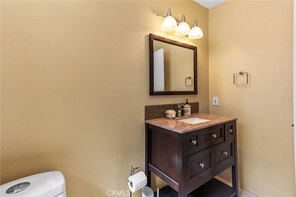 17760 Honeycomb Lane