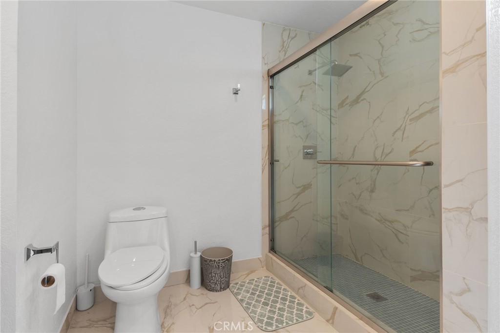 17760 Honeycomb Lane