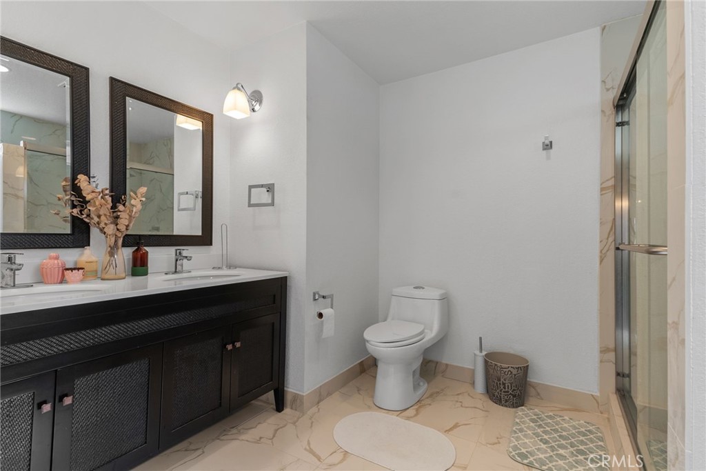 17760 Honeycomb Lane