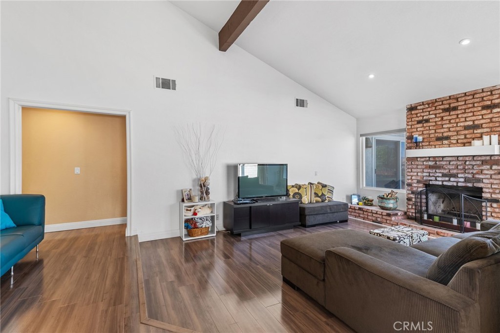 17760 Honeycomb Lane
