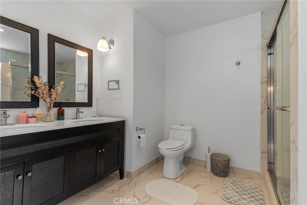 17760 Honeycomb Lane
