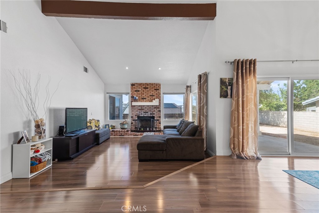 17760 Honeycomb Lane